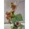 Fée Clochette  Tinker Bell assise sur une feuille