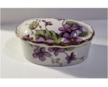 Très jolie boites à bijoux porcelaine avec des violettes
