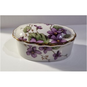 Très jolie boites à bijoux porcelaine avec des violettes