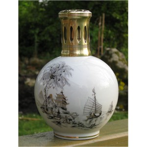 LAMPE BERGER  Les Jonques